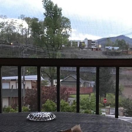 Spacious Downtown Condo Walking Distance To Downtown Gatlinburg Sleeps 6 Guests Экстерьер фото