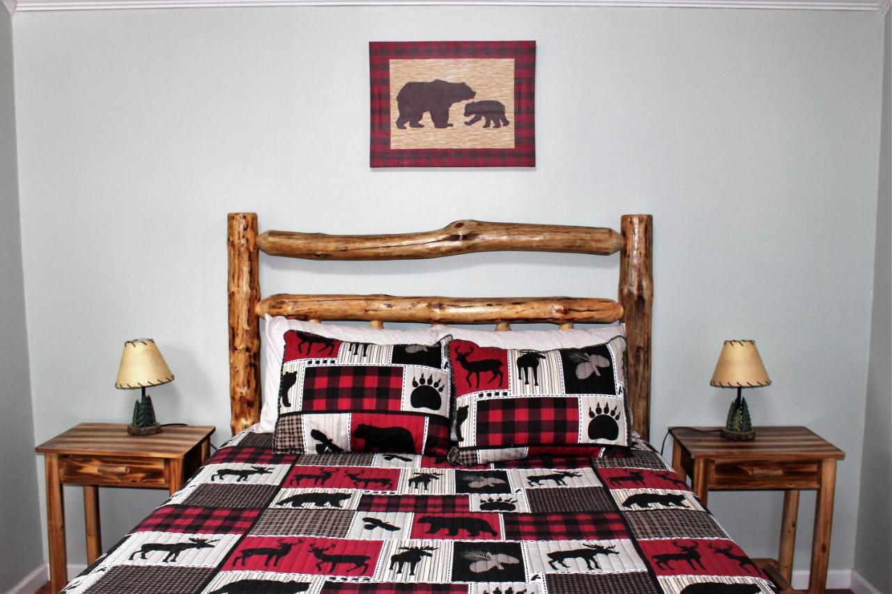 Spacious Downtown Condo Walking Distance To Downtown Gatlinburg Sleeps 6 Guests Экстерьер фото