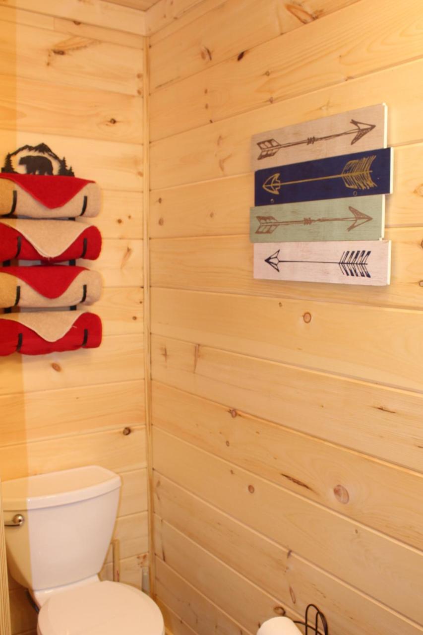 Spacious Downtown Condo Walking Distance To Downtown Gatlinburg Sleeps 6 Guests Экстерьер фото