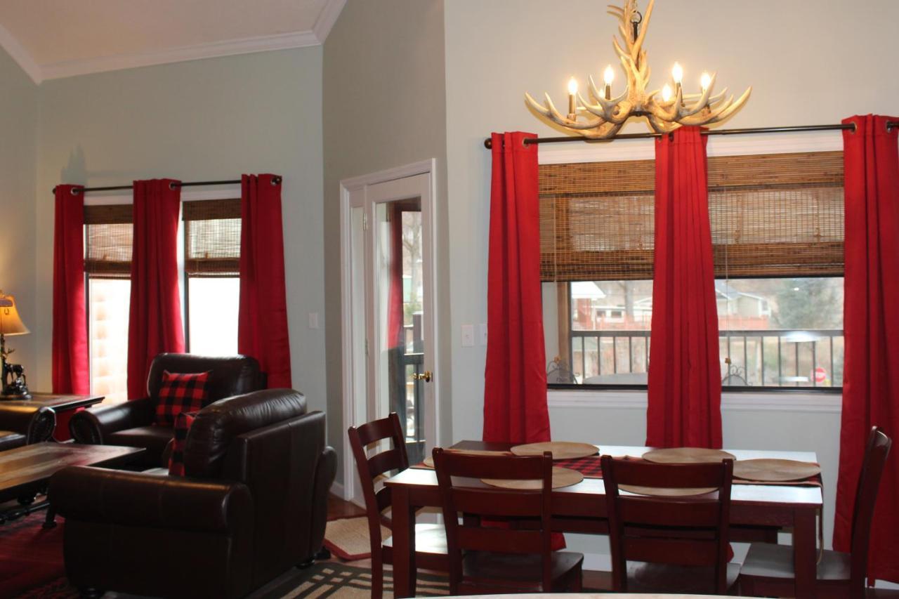 Spacious Downtown Condo Walking Distance To Downtown Gatlinburg Sleeps 6 Guests Экстерьер фото