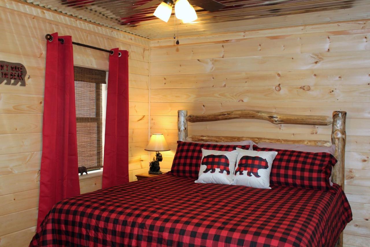 Spacious Downtown Condo Walking Distance To Downtown Gatlinburg Sleeps 6 Guests Экстерьер фото