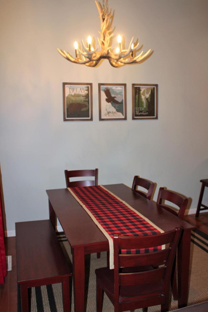 Spacious Downtown Condo Walking Distance To Downtown Gatlinburg Sleeps 6 Guests Экстерьер фото
